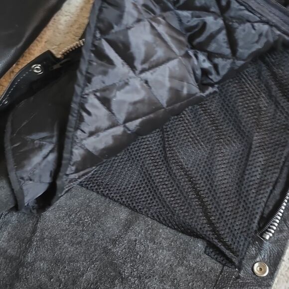 Genuine Leather | Black Leather Chaps with Quilted Lining - Picture 5 of 8